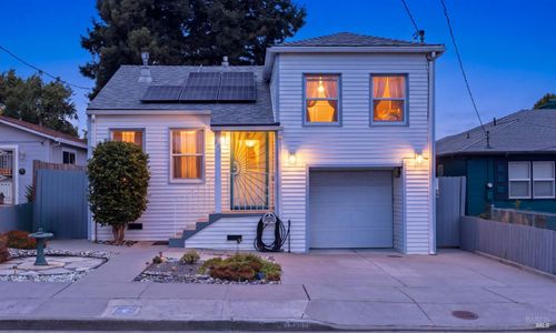 257 13th Street, Vallejo, CA, 94590 | Card Image