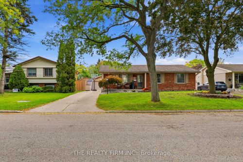 108 Downing Cres, London, ON, N6C3C8 | Card Image