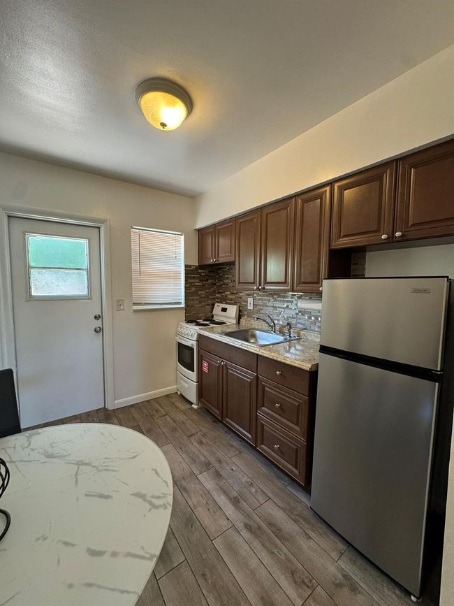 APT-6 - 625 Ne 14 Th Ave, Condo with 0 bedrooms, 1 bathrooms and null parking in Fort Lauderdale FL | Image 9