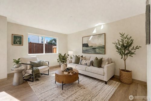 ste-e-3910 132nd St Sw, Lynnwood, WA, 98087-5157 | Card Image