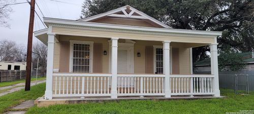 2008 S Olive St, San Antonio, TX, 78210-3543 | Card Image