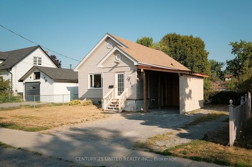 334 Mckellar St, Peterborough, ON, K9J1P7 | Card Image
