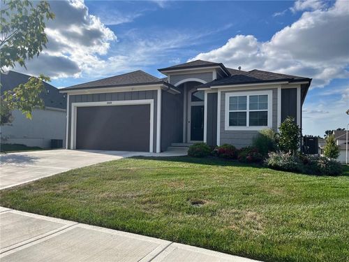 15438 W 173rd St, Olathe, KS, 66062 | Card Image