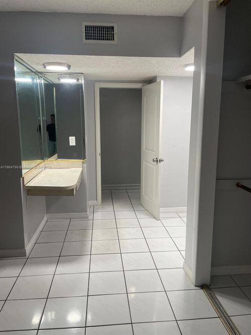 apt-203-3700 Nw 62nd Ave, Virginia Gardens, FL, 33166-7069 | Card Image