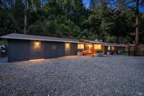 11207 Vellutini Rd, Forestville, CA, 95436-9714 | Card Image