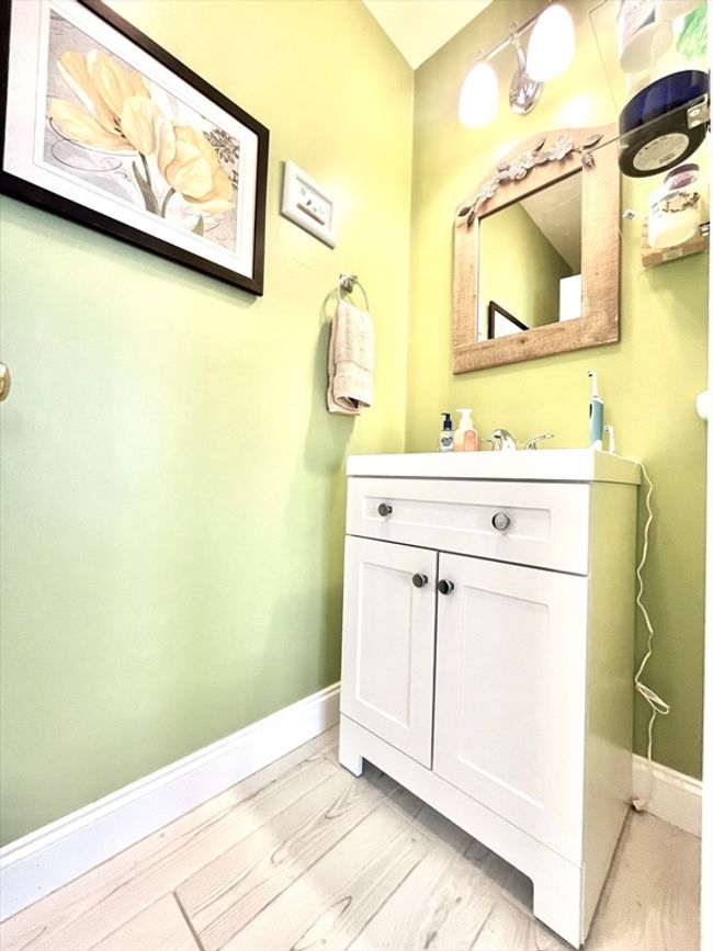 APT-3 - 19 Lafayette Rd, Condo with 3 bedrooms, 3 bathrooms and 3 parking in Ipswich MA | Image 13