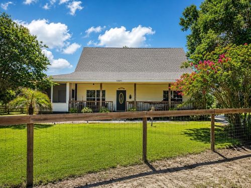 13691 S Highway 25, WEIRSDALE, FL, 32195-2100 | Card Image