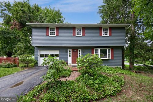 1 Ardmore Dr, Hummelstown, PA, 17036-9270 | Card Image