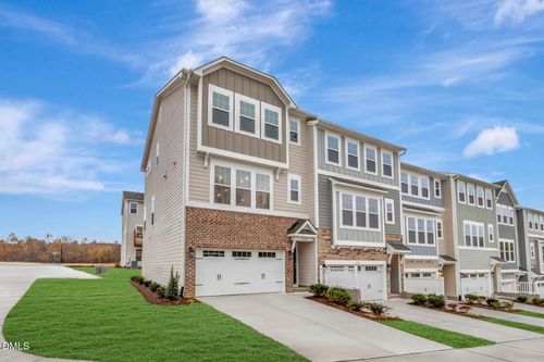 624-2732 Hunter Woods Dr, Apex, NC, 27502-7183 | Card Image