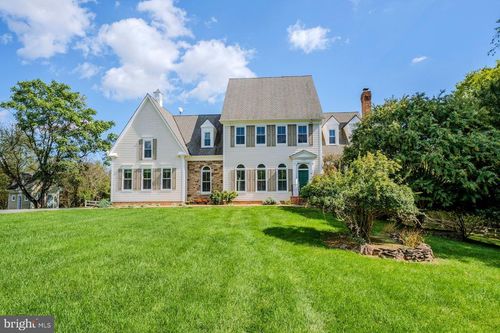 15018 Clover Hill Rd, WATERFORD, VA, 20197-1425 | Card Image