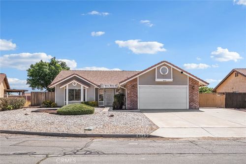 8643 Panorama Ln, Hesperia, CA, 92344-9602 | Card Image
