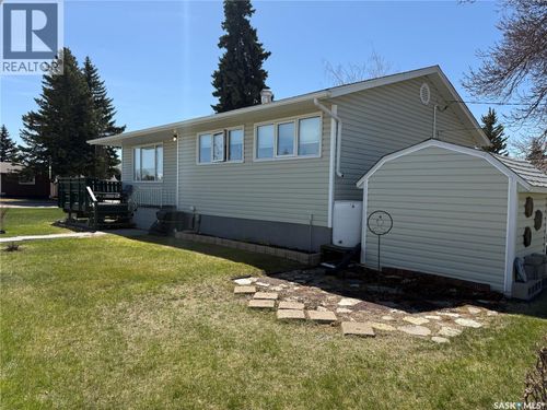 1243 Main St, Melville, SK, S0A2P0 | Card Image