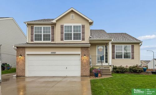 19383 V St, Omaha, NE, 68135-4249 | Card Image