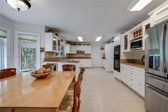 7020 Almansa St, House other with 4 bedrooms, 5 bathrooms and null parking in Coral Gables FL | Image 7