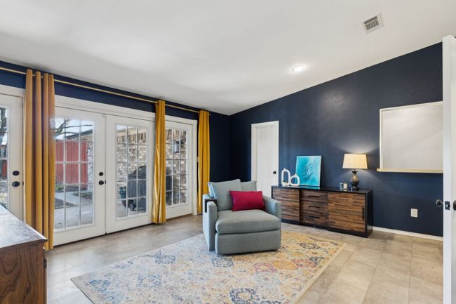 10216 Shadow Way, House other with 4 bedrooms, 3 bathrooms and null parking in Dallas TX | Image 19