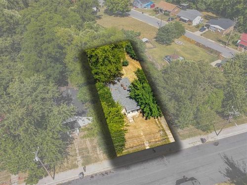 308 Holderby St, Reidsville, NC, 27320-3938 | Card Image