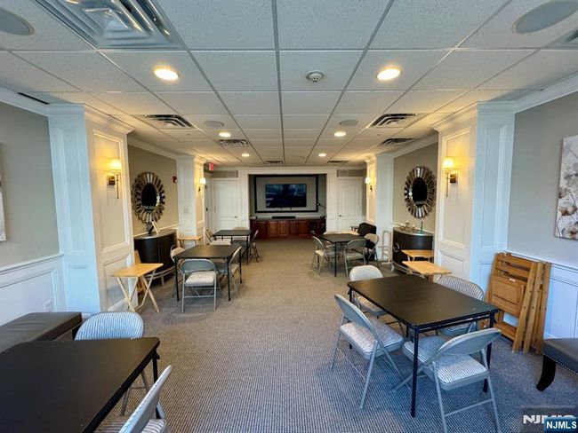 7207 Ravenscroft Rd, Condo with 2 bedrooms, 2 bathrooms and null parking in Clifton NJ | Image 45