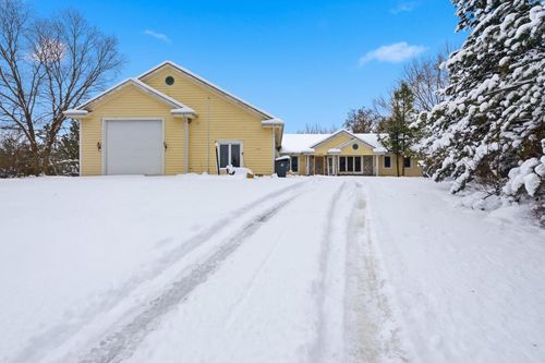 1714 Boulder Court, Waukesha, WI, 53189 | Card Image