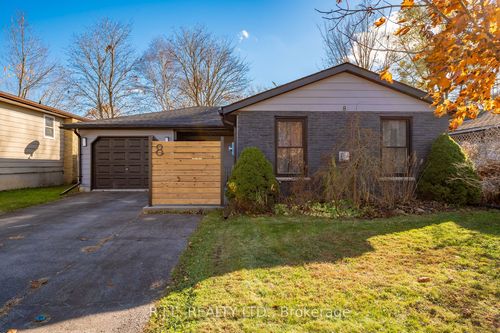 8 Coyle Cres, Lakefield, ON, K0L2H0 | Card Image