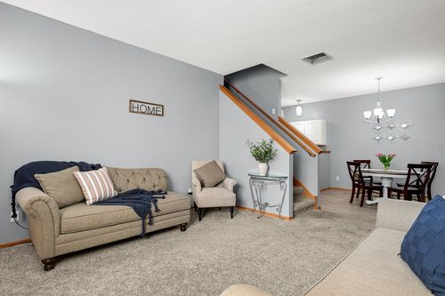 1572 Countryside Dr, Shakopee, MN, 55379-4515 | Card Image