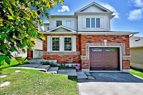 647 Trailview Dr, Peterborough, ON, K9J8P3 | Card Image