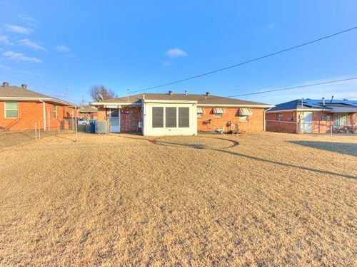 1609 Waltz Way, Midwest City, OK, 73130-6337 | Card Image