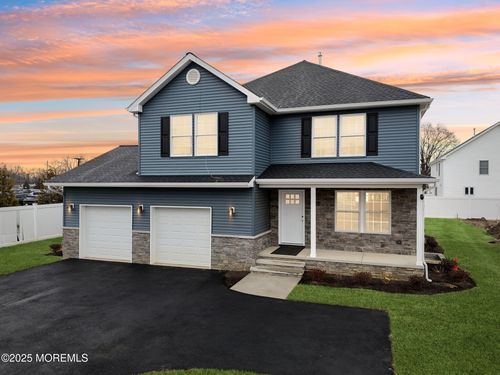 563 Holmdel Rd, Hazlet, NJ, 07730-1304 | Card Image