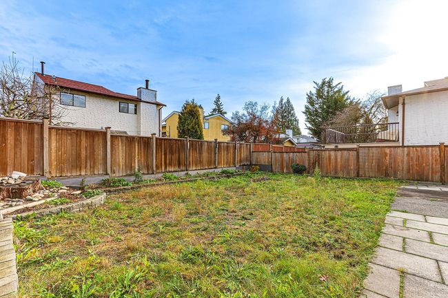 1257 Nestor St, House other with 6 bedrooms, 4 bathrooms and 2 parking in Coquitlam BC | Image 38
