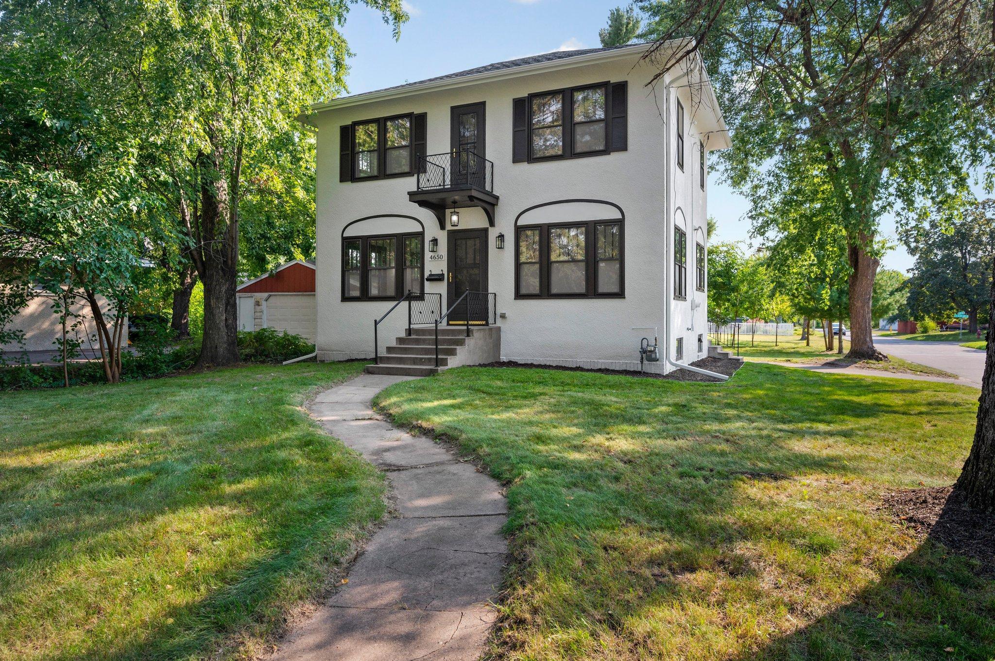 Broadway Ave, Minneapolis, MN 55422