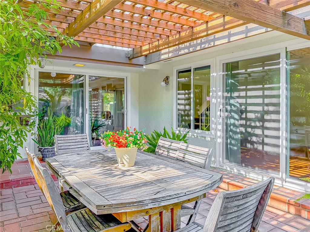 Residential in Chatsworth 5
