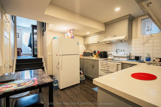 4 Simmons Blvd, House other with 5 bedrooms, 4 bathrooms and 3 parking in Brampton ON | Image 36