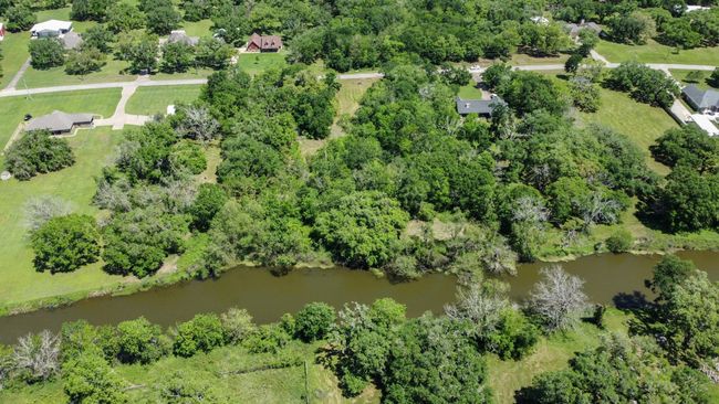 1126 Bronco Trl, Home with 0 bedrooms, 0 bathrooms and null parking in Angleton TX | Image 8