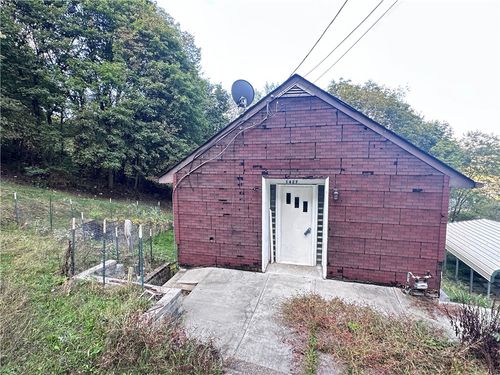 1427 Maratta Road, Hopewell Twp, PA, 15001 | Card Image