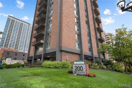 unit-14d-200 S Brentwood Blvd, Clayton, MO, 63105-1634 | Card Image