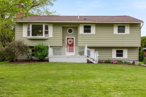 82 Stirrup Cir, Williston, VT, 05495-9546 | Card Image