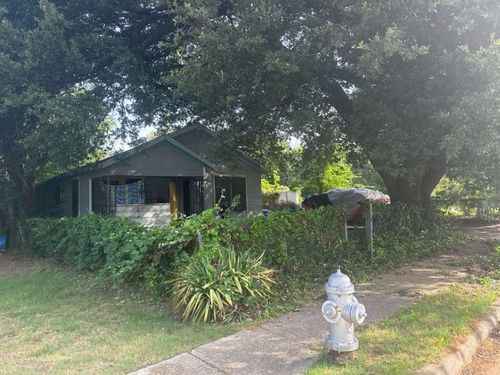 3827 Frank St, Dallas, TX, 75210-2013 | Card Image