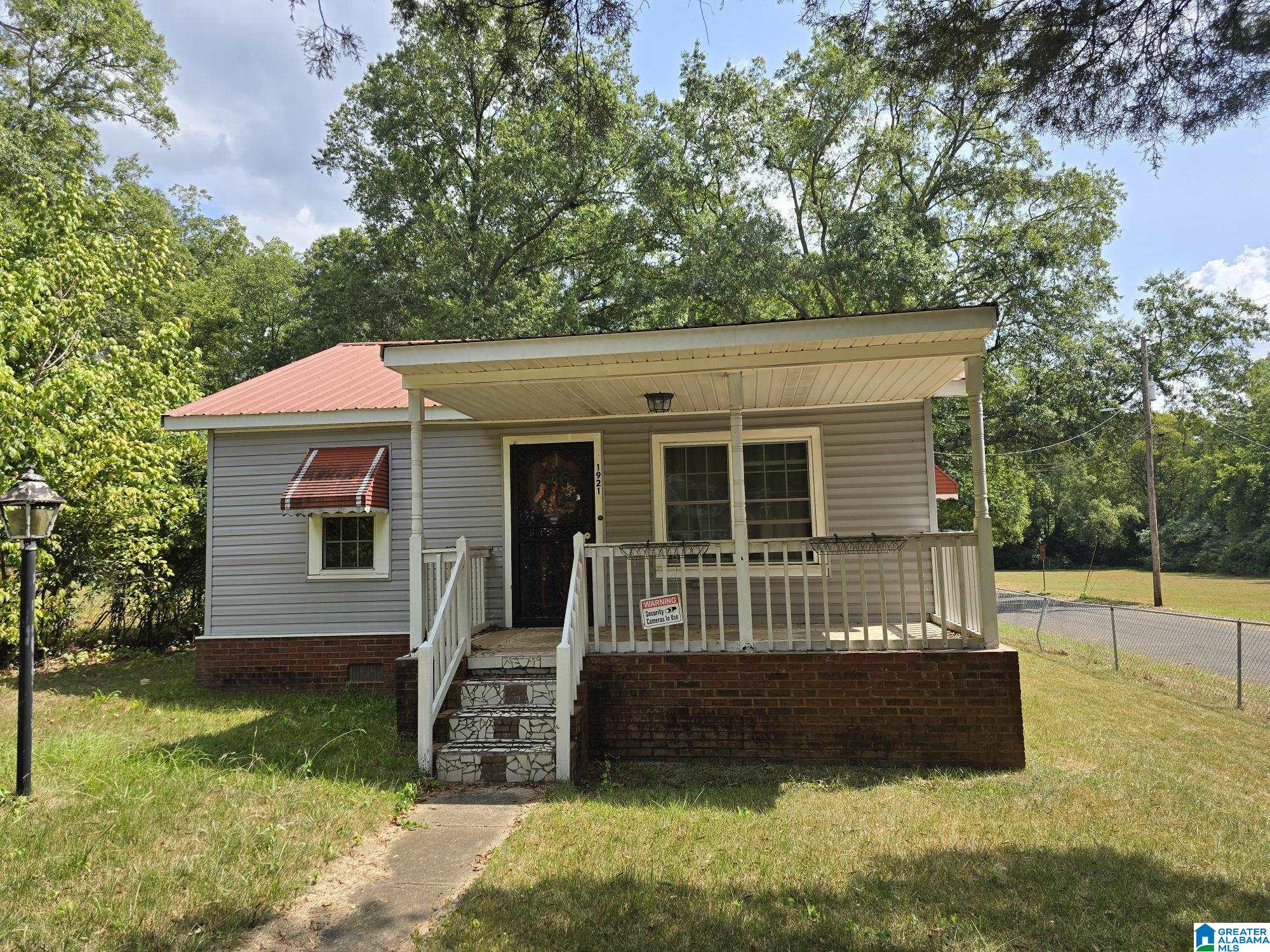 Beulah Ave, Anniston, AL 36201