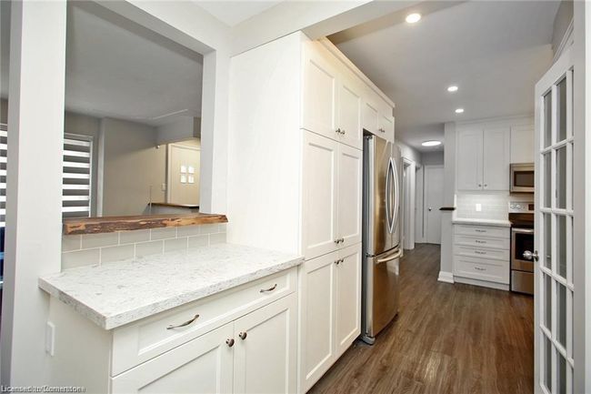 15 First St, House other with 4 bedrooms, 2 bathrooms and 5 parking in Waterdown ON | Image 20