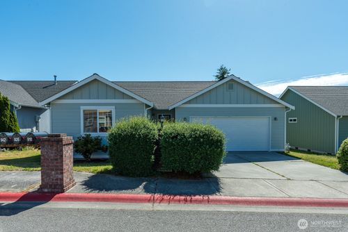 942 Ne Cordero Pl, Oak Harbor, WA, 98277-3544 | Card Image