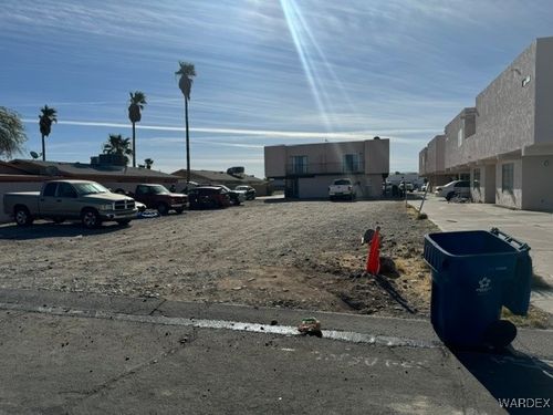 434 Anna Cir, Bullhead City, AZ, 86442-6112 | Card Image