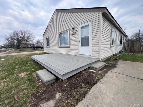15163 Beech Daly Rd, Taylor, MI, 48180-5042 | Card Image