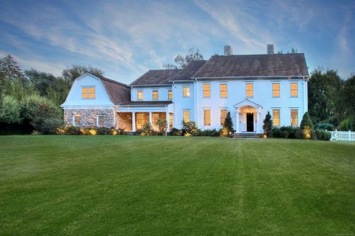 14 Mayflower Pkwy, Westport, CT, 06880-6010 | Card Image