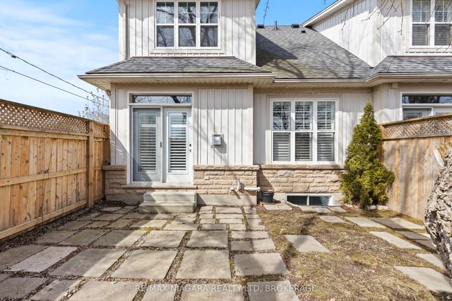 9 - 450 Nassau St, Condo with 3 bedrooms, 3 bathrooms and 1 parking in Niagara on the Lake ON | Image 23