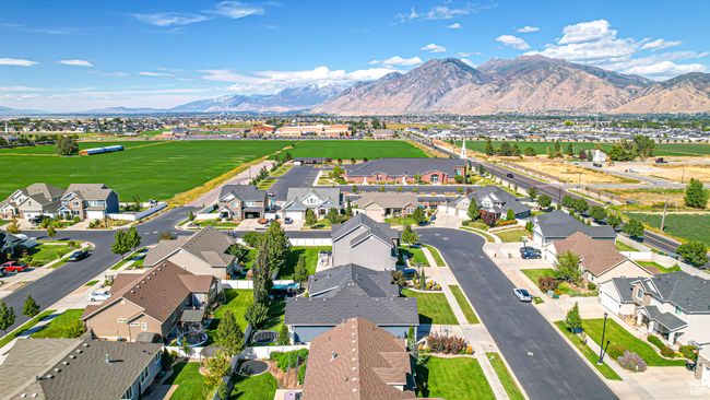 Bird's eye view featuring a mountain view and a residential view | Image 63