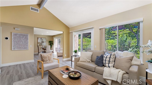 Ladera Ln, Anaheim, CA 92807