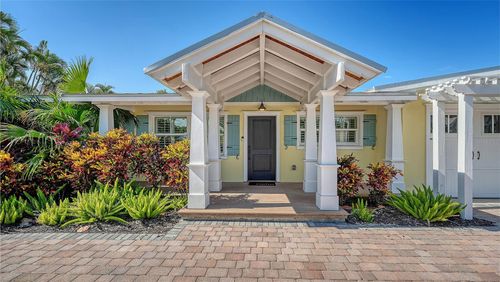 602 Buttonwood Dr, LONGBOAT KEY, FL, 34228-2904 | Card Image