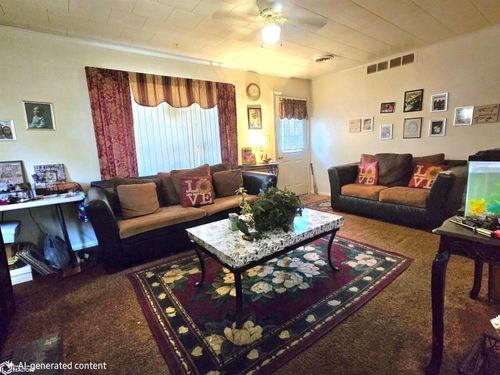 1729 S 10th St, Burlington, IA, 52601-3647 | Card Image