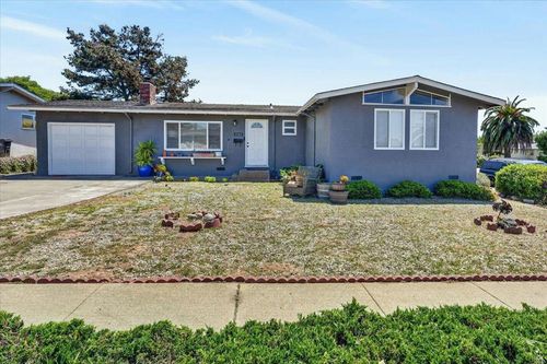 3182 Vista Del Camino, Marina, CA, 93933-2631 | Card Image