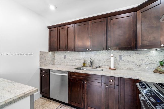 6931 Sw 108 Th Ave, House other with 3 bedrooms, 2 bathrooms and null parking in Miami FL | Image 12