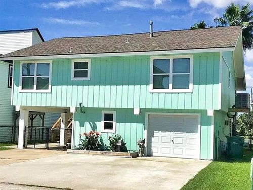 2 S Sandpiper St, La Marque, TX, 77568-6540 | Card Image